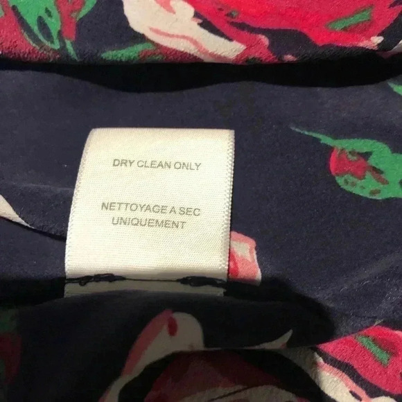 Joie  Silk Floral Top Navy Size Medium - Picture 6 of 6